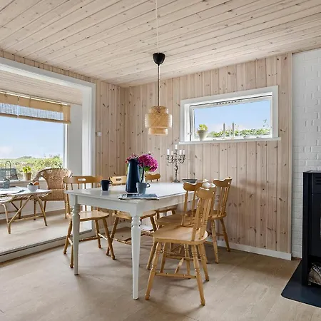 Amazing Home In Otterup With House Sea View Feriehus *