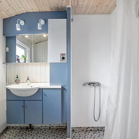 Feriehus Amazing Home In Otterup With House Sea View *